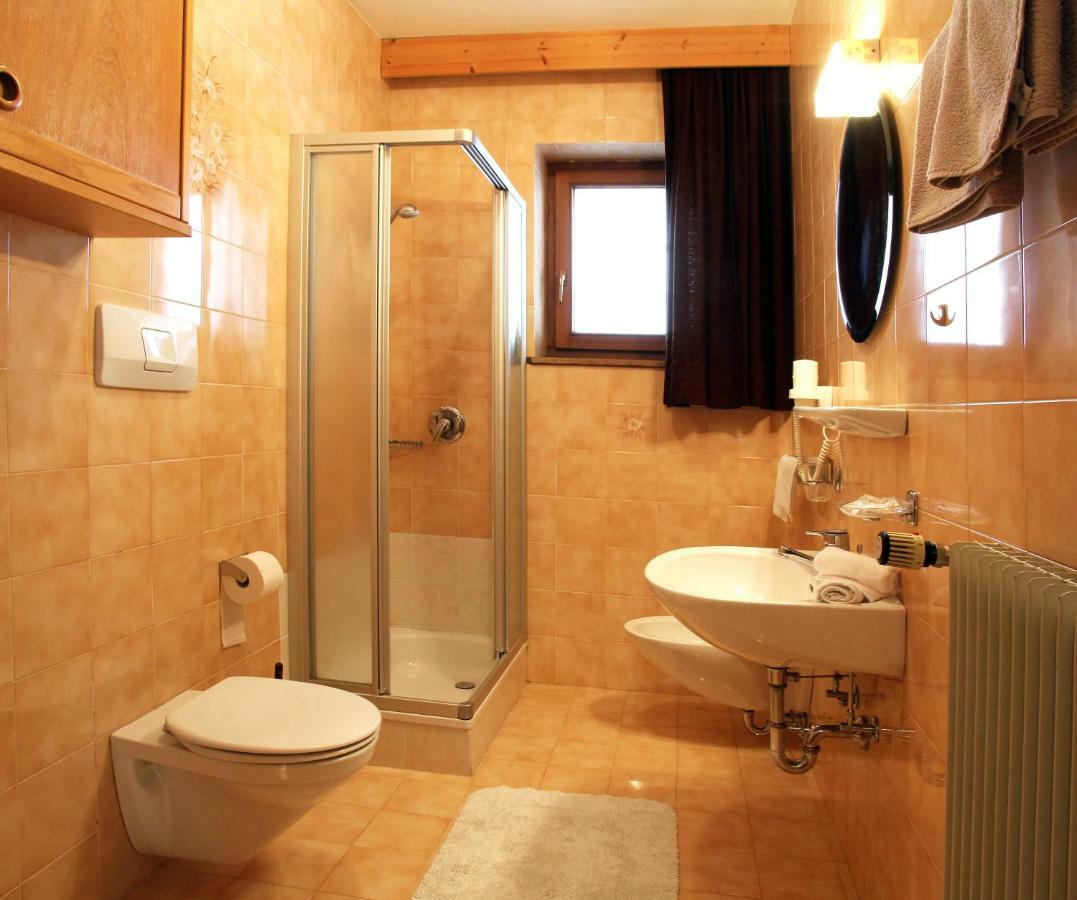 Apartments Ruac La Valle Eksteriør billede